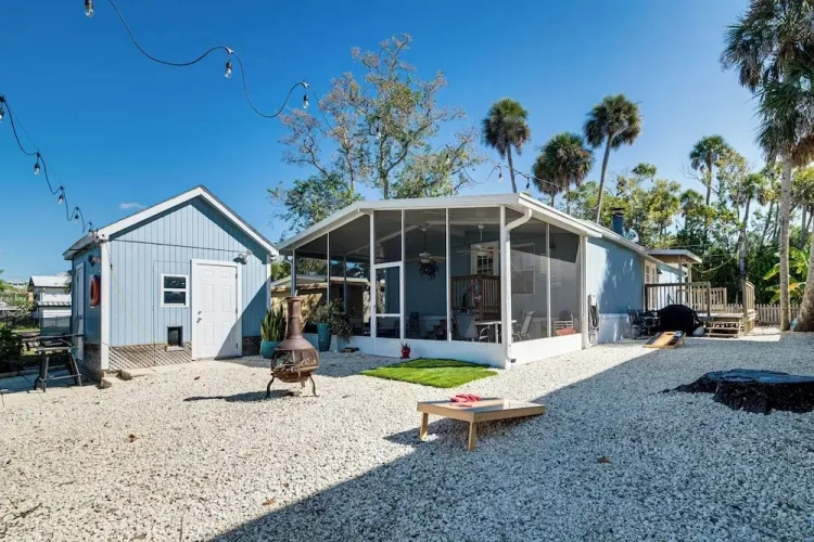 3 Bedrooms Cottage
