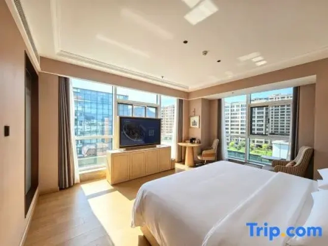 Deluxe Double room with view