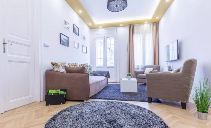 Real Apartments Zoltan