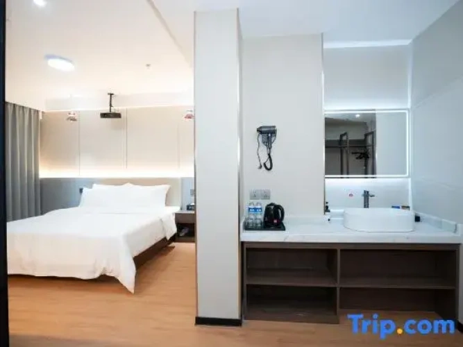 Deluxe Double Suite