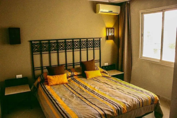 Sarra Hotel