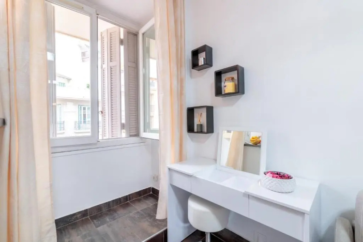 Beau studio à 50m de la plage