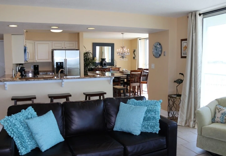 3 Bedrooms Standard room with balcony