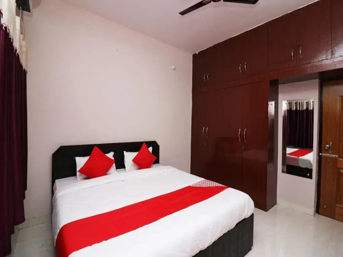 Krisha Palace by OYO Rooms