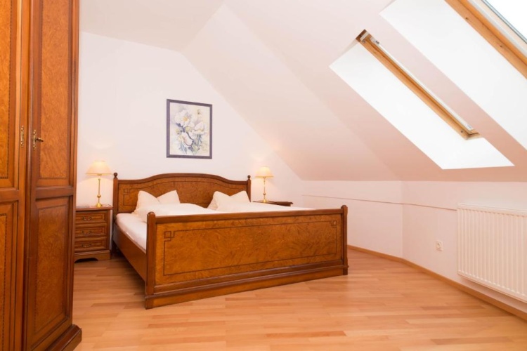 1 Bedroom Apartment with balcony