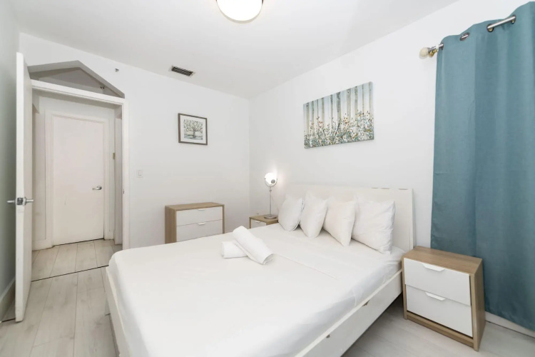 335 Ocean Walk Apartments