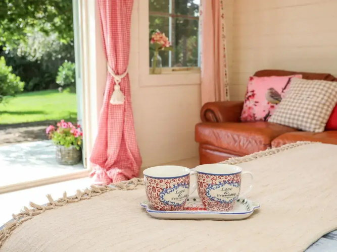 Songbird Hideaway