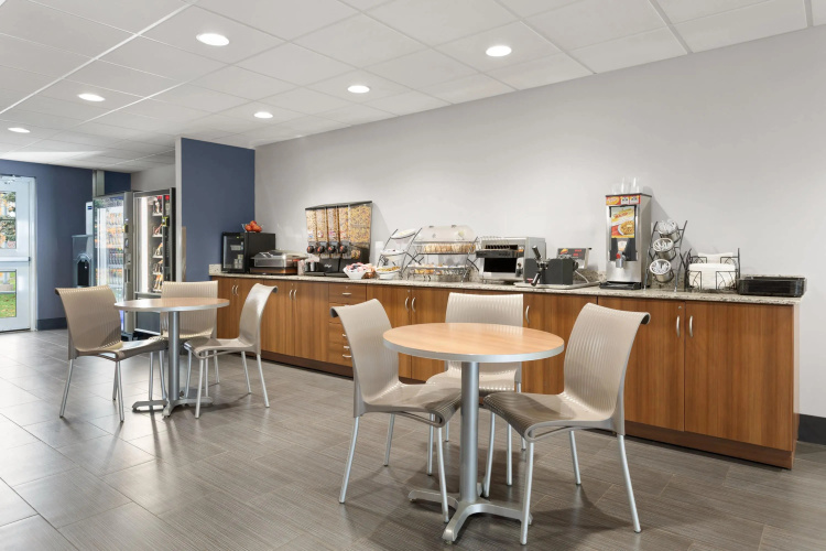 Microtel Inn & Suites by Wyndham Sault Ste. Marie photo 16