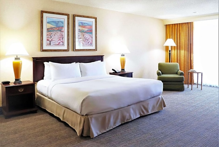 Gateway Double Suite with balcony