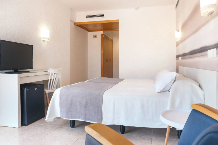 KAKTUS Hotel Volga