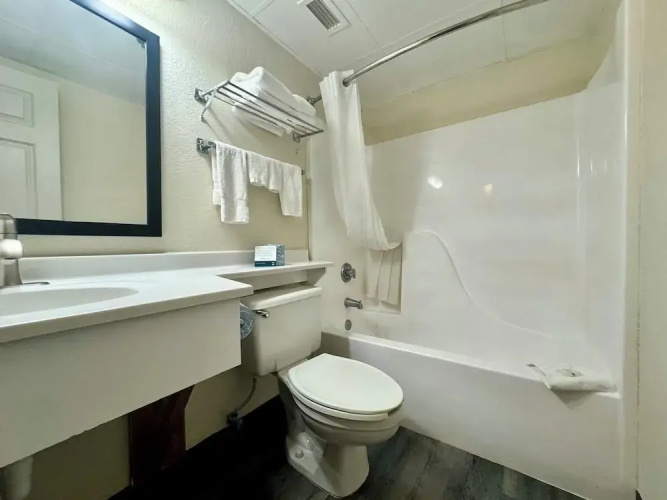 Quality Inn & Suites
