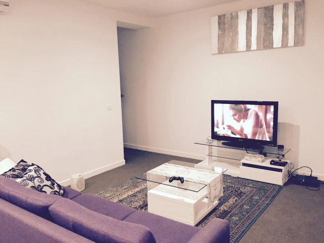 Modern Inner West Stay