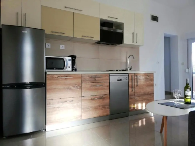 Apartment with sea view