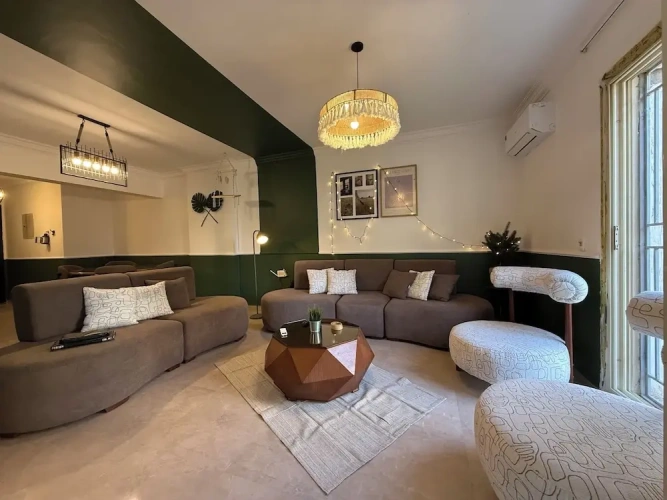 3 Bedrooms Apartment