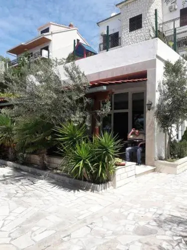Apartments Dalmacija