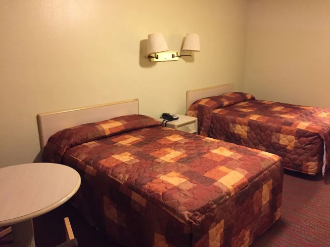 Sebring Inn