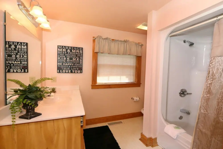 Pine Needles 6 - One Bedroom Chalet