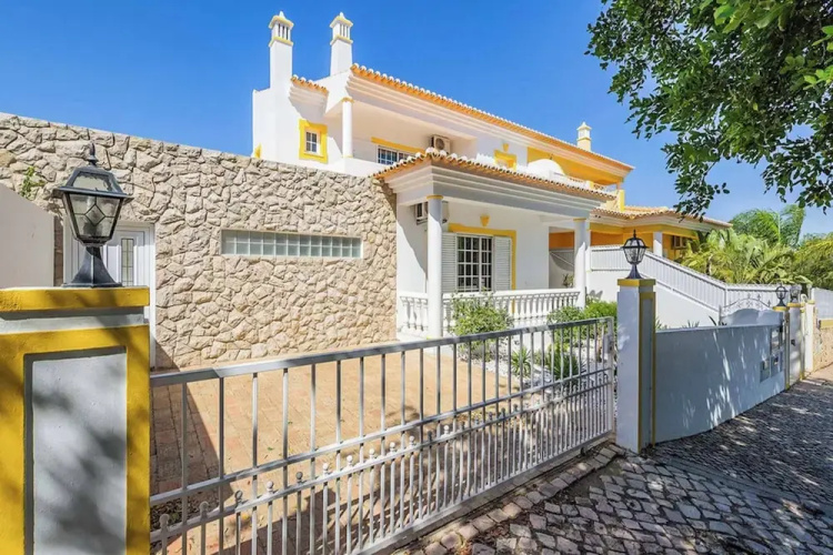 Villa Cordyline