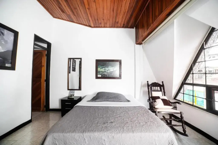 Hotel Casa De Yaro