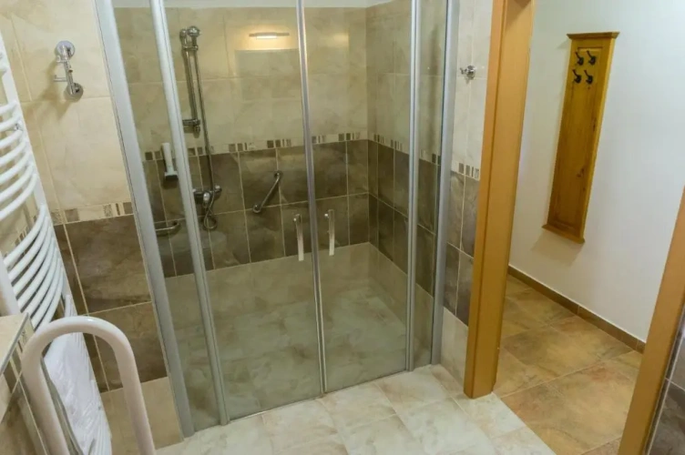 Standard Twin room with balcony