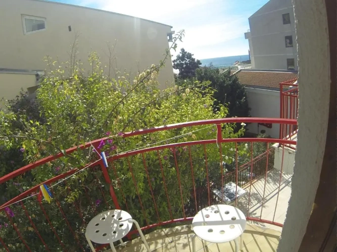 Studio with balcony and with sea view