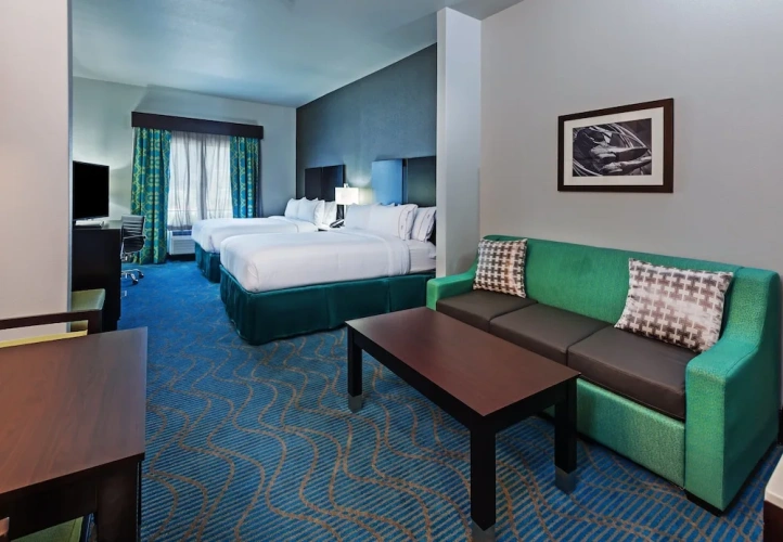 Quadruple Suite