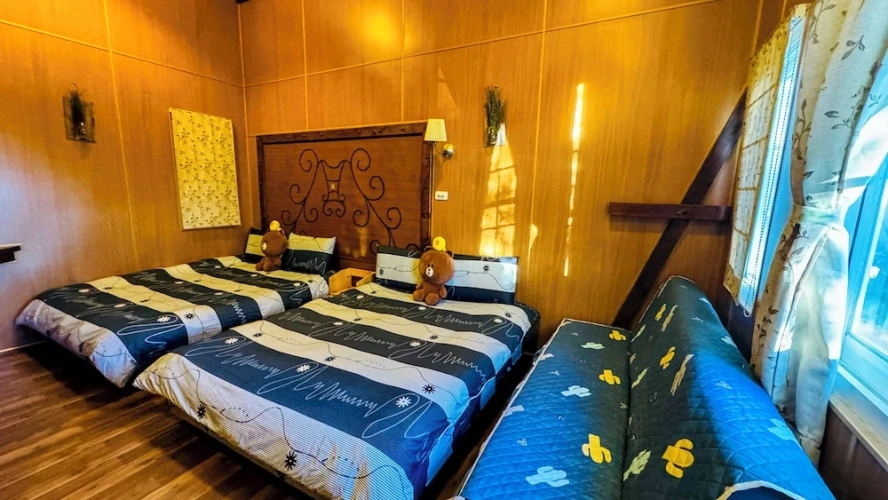 Standard Quadruple room with mountain view