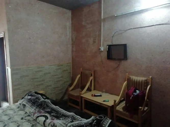 Lalazar Hotel & Restaurant