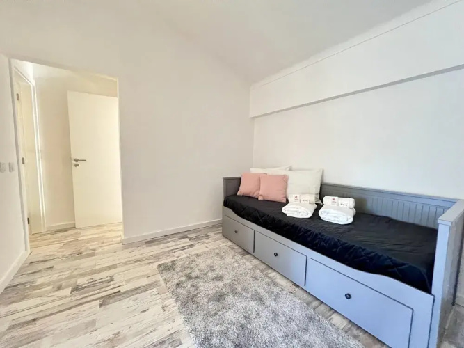 Albufeira Stylish 3 by Homing