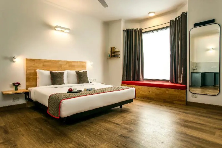 OYO Townhouse 76945 Sec 19