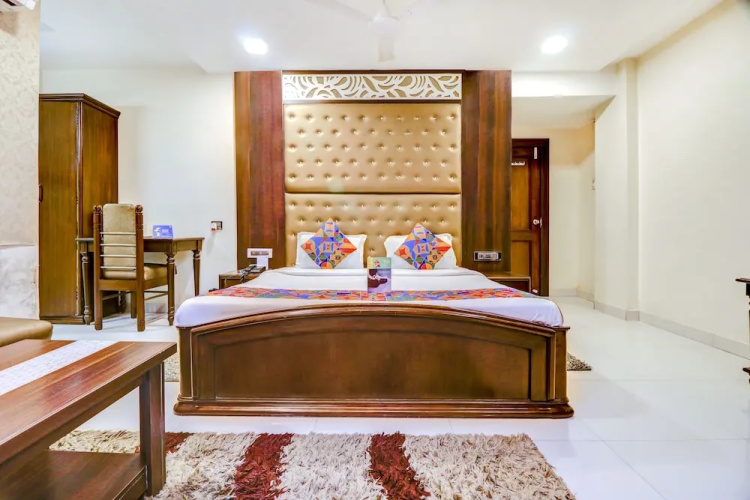 FabHotel Anandam