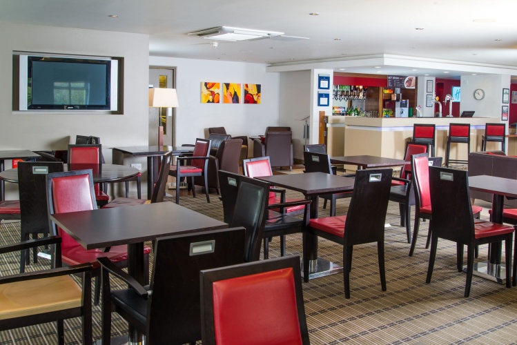 Holiday Inn Express Exeter East photo 29