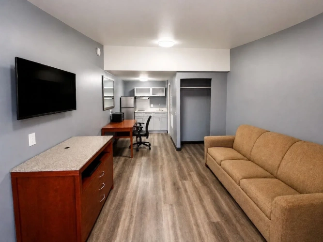Sunwestern Suites