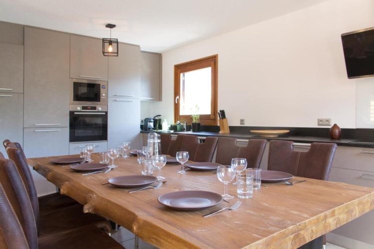 4 Bedrooms Chalet