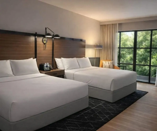 Standard Quadruple room with city view