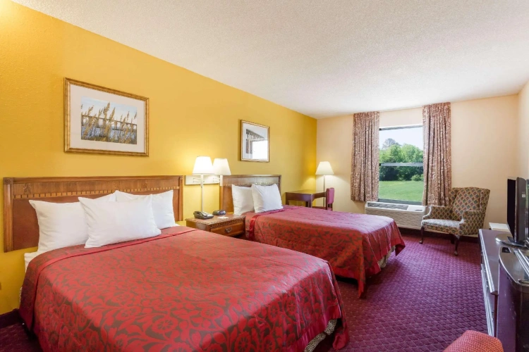 Standard Quadruple room
