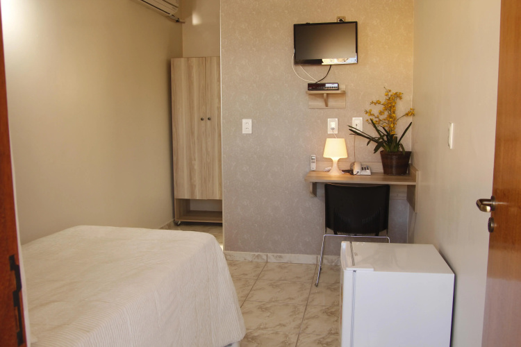 Turis Hotel