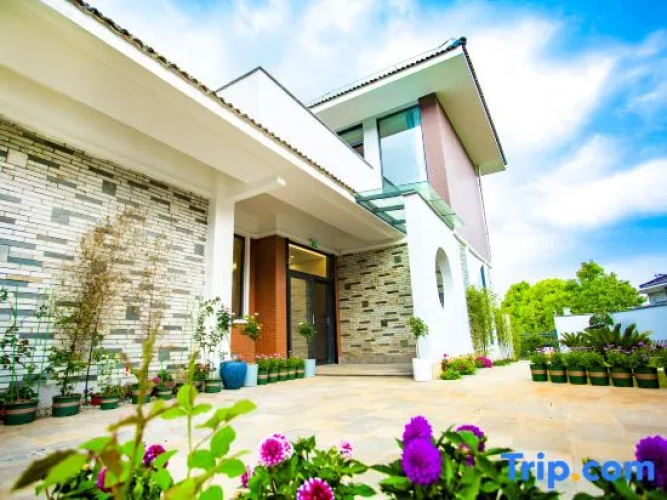 Yunqi Courtyard Hot Spring Inn
