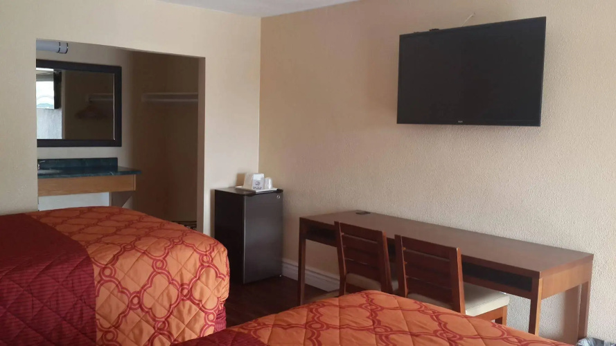 American Regency Inn