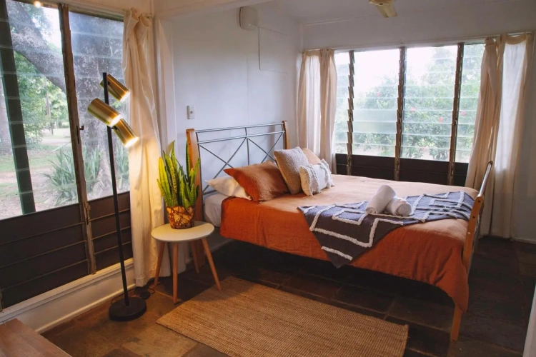 2 Bedrooms Cottage