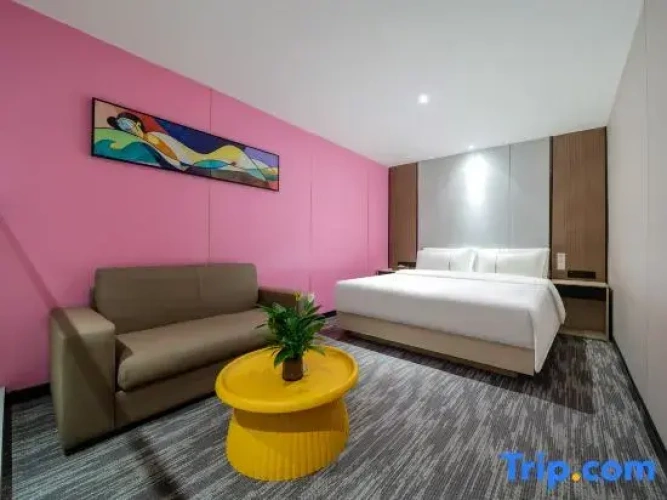 Deluxe Twin Suite