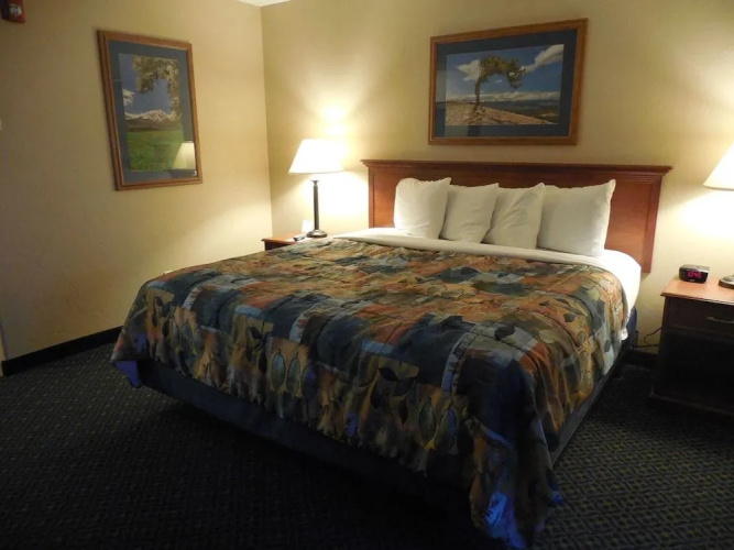 Blue Mountain Inn And Suites