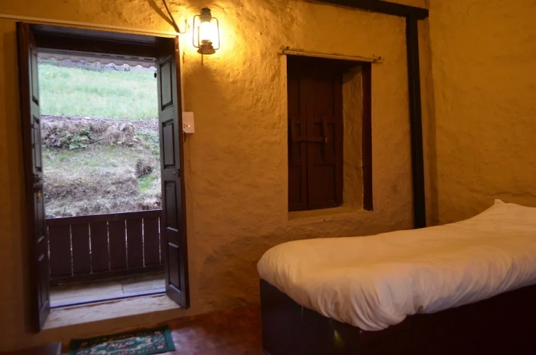 Twin Cottage with mountain view