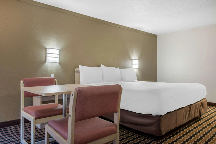 Rodeway Inn Sharonville - Cincinnati North