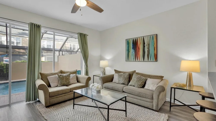 7679 sir Kaufmann Court