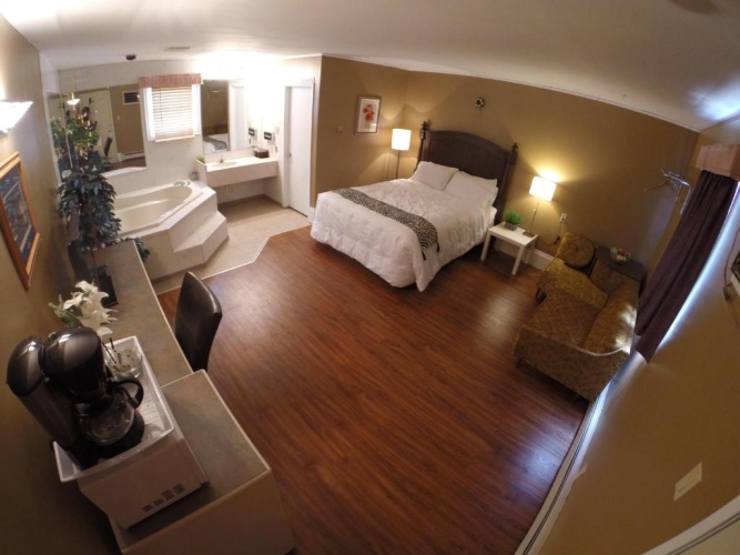 Deluxe Suite