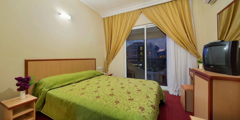 Larissa Inn