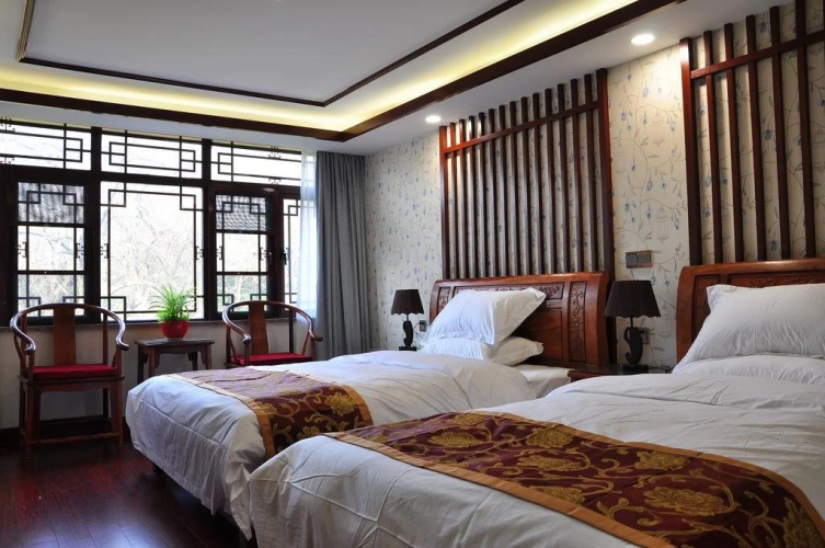 Gujing Hotel(太湖三山岛古井山庄)