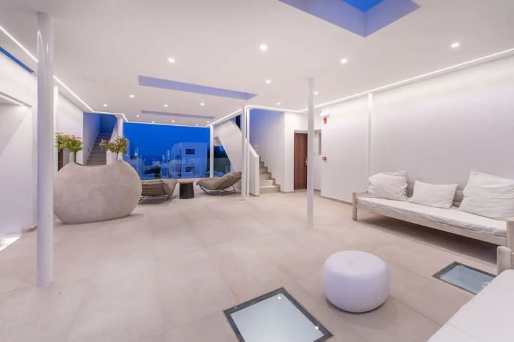 Mika Villas & Suites