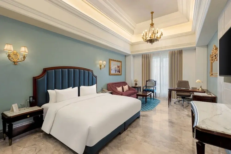 Premier room